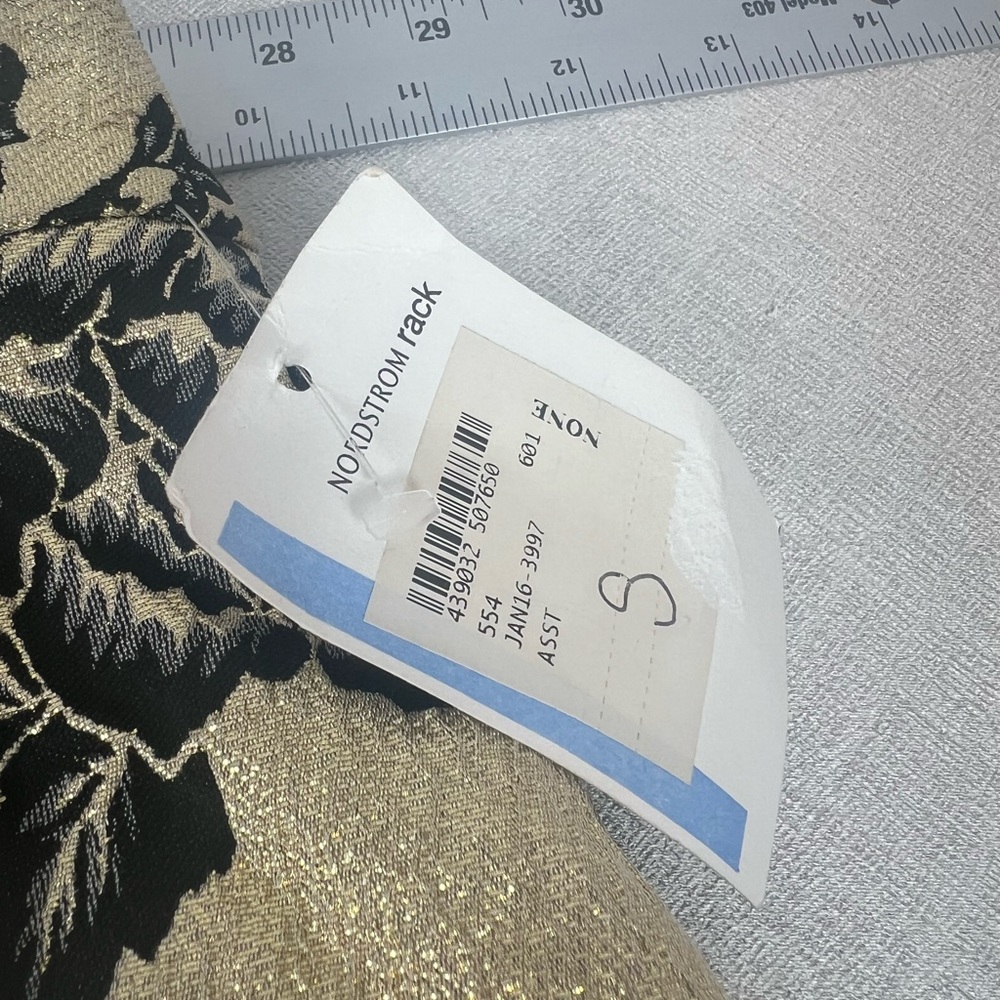 Gracia Shiny Gold and Black Floral‎ Flare Skirt Size Small NWT - Picture 3 of 9